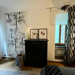 Casa Via Vezzargo Apartamento *