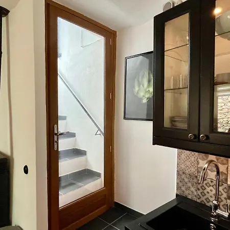 Casa Via Vezzargo *