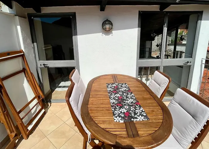 Casa Via Vezzargo * Badalucco